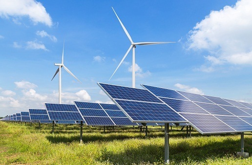 Which is better for the environment? solar panel vs wind turbine